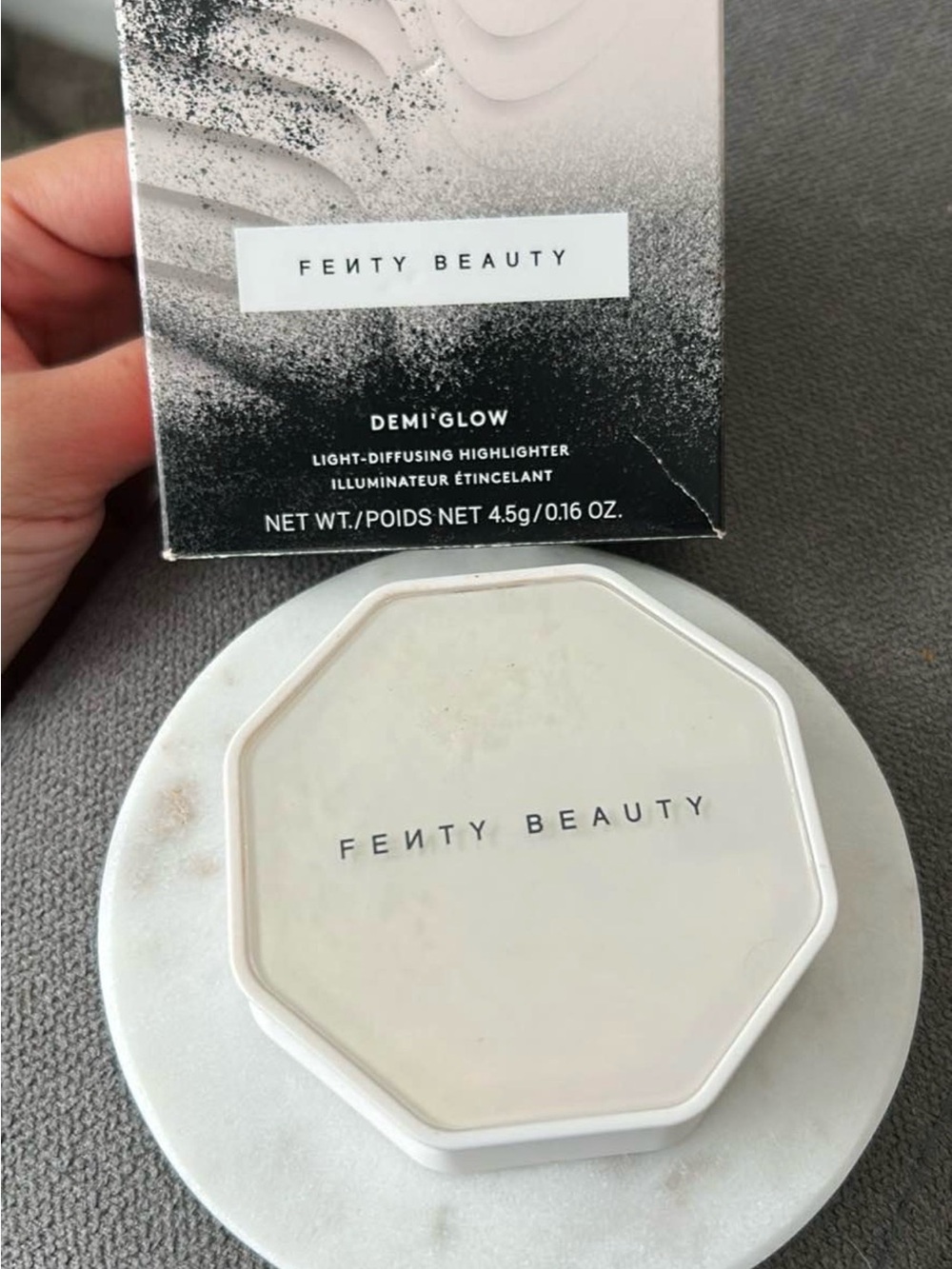 Fenty Beauty Demi*Glow Highlighter — White
